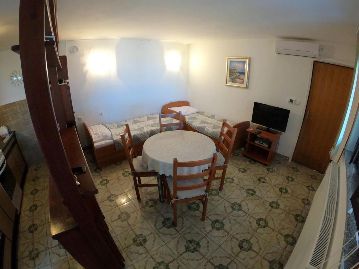 Apartments Gorana Цриквеница Экстерьер фото